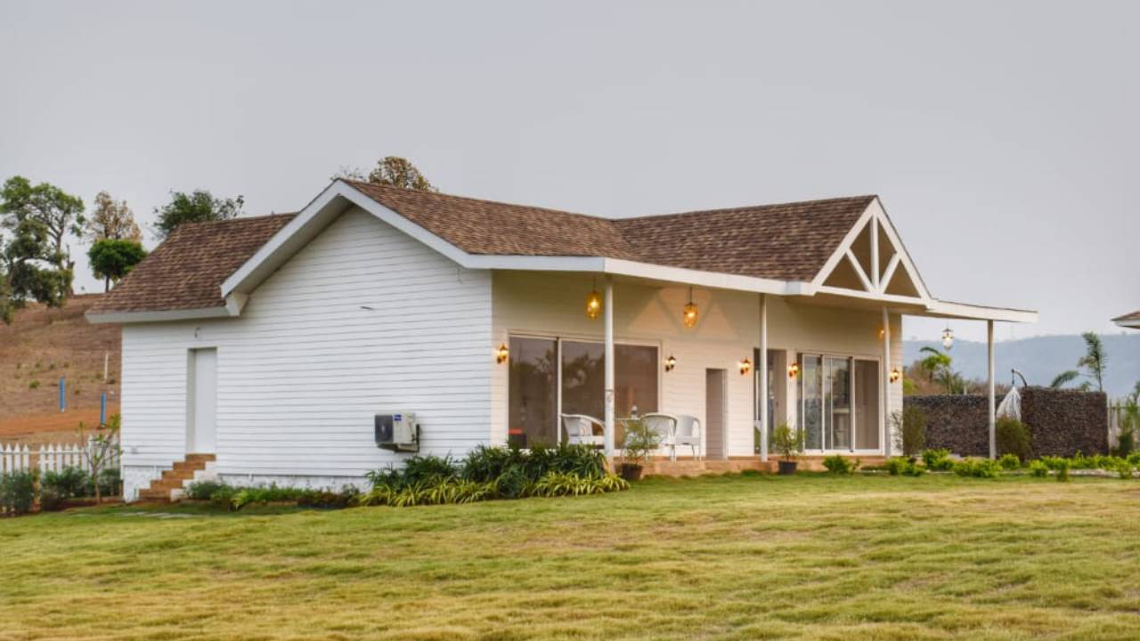 Buy Farmhouse Near Mumbai Heartland Hills and Farms